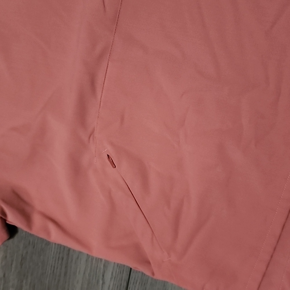 Figs Top In Coral - Picture 2 of 3
